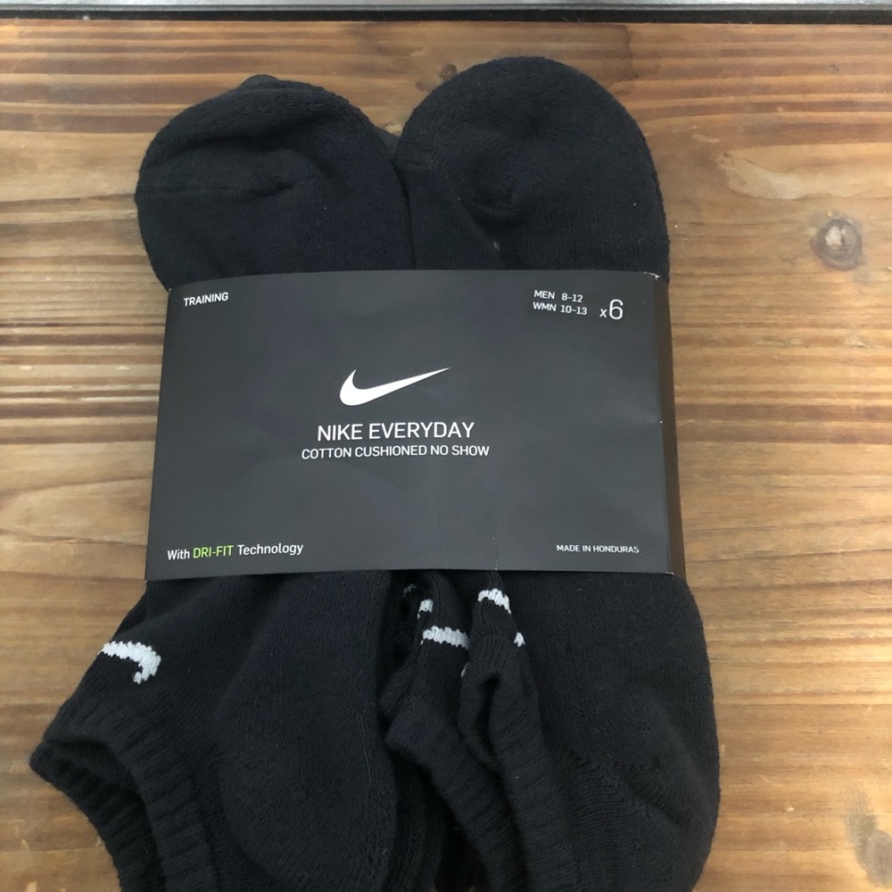 Nike Dri-Fit Golf And Everyday Socks Bundle - Picture 3 of 5